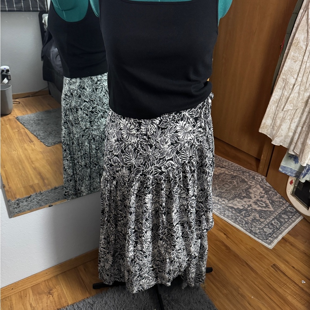 Cynthia Rowley Black and White Floral Wrap Skirt